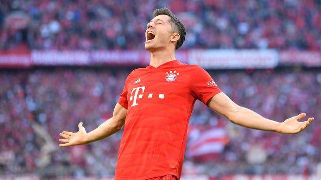 8, 洛里昂年轻门将连续扑点创纪录  