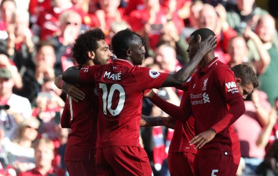  曼城绝杀利物浦豪取十连胜领跑英超  