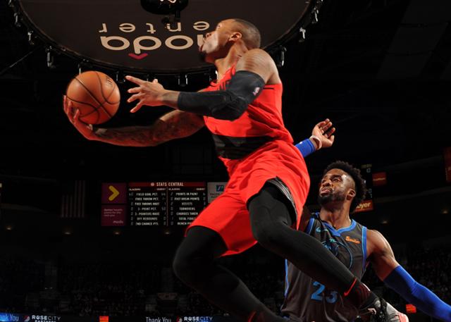  独行侠加时险胜开拓者保留黑马悬念  